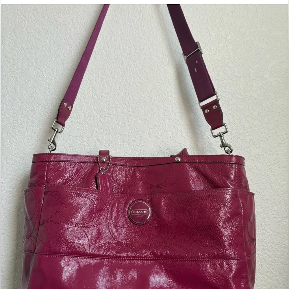 COACH Messenger Shoulder
Tote Book Purse Diaper Designer
Statement Bag GORG - Picture 1 of 12